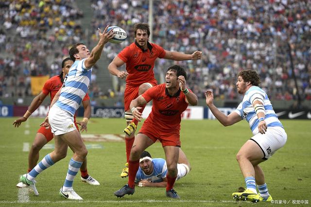 意甲球队在欧洲大赛中赢得喝彩